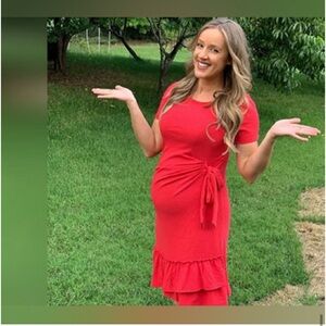 A Pea in the Pod Red Maternity Dress
